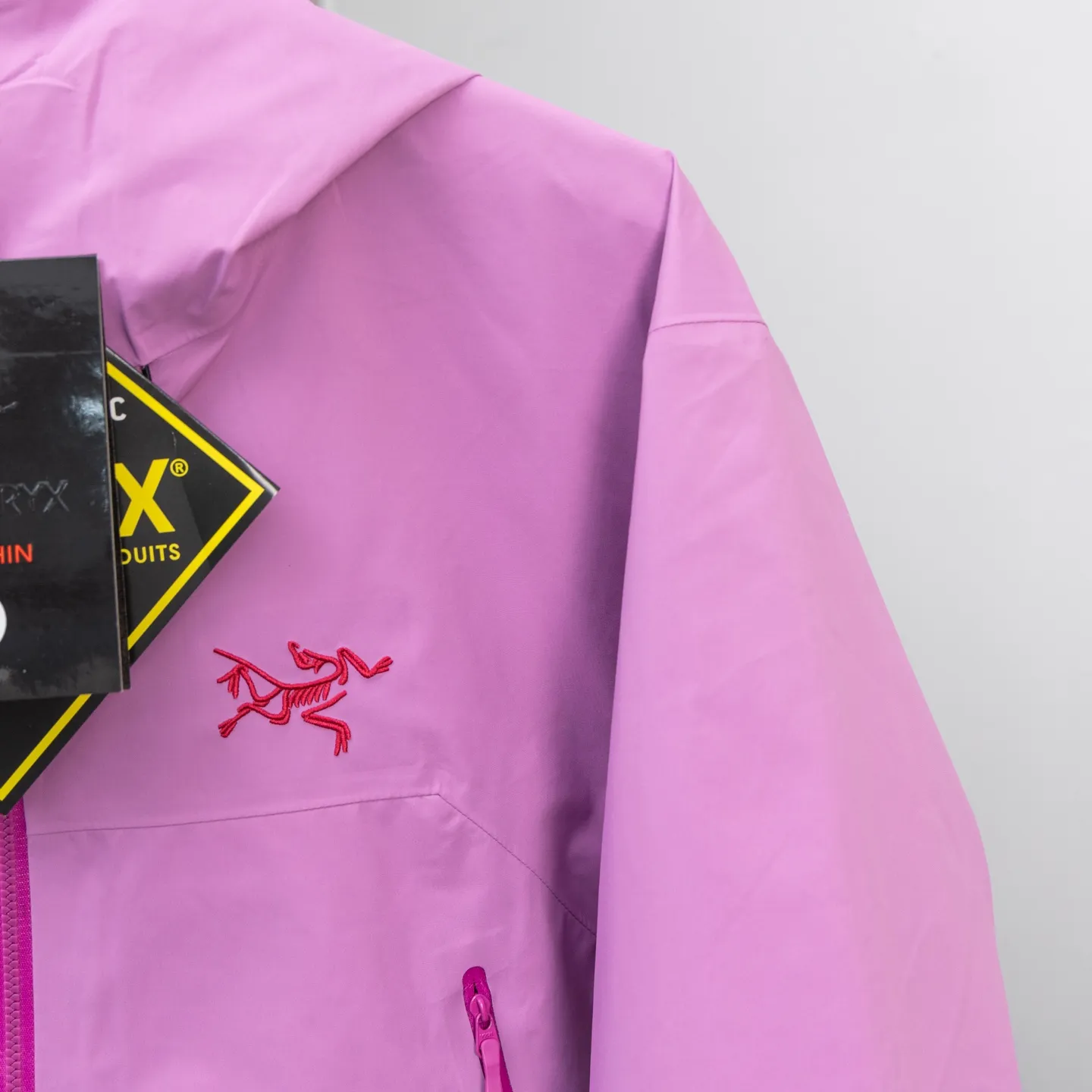 🆕🆕🆕🆕 ARCTERYX Beta SLSeries SL GORE-TEX Breathable Breathable Series Versatile ， bluesign@ N '3LGORE-TEX ， ， Wear-Resistant， 、 Breathable， ! ARC TERYX ， 3D Tri-Durance ， P ， YKK ， ， ， 。